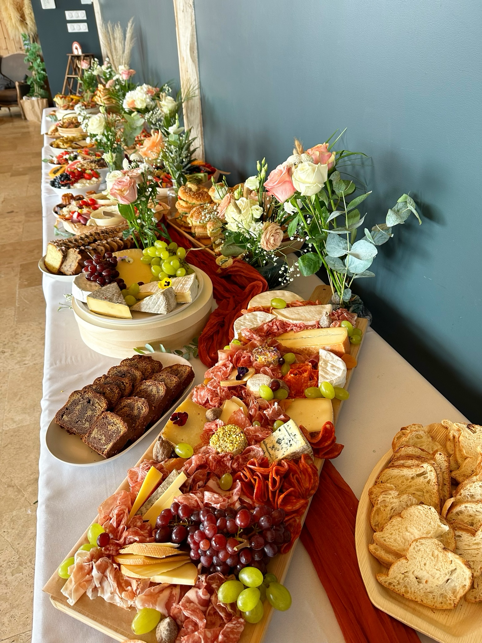 Comment réussir une grazing table ? (Une table de partage gourmande et ...